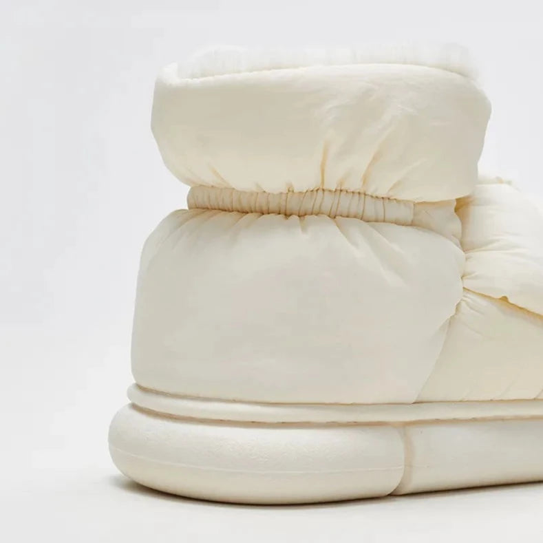 Hohe Thermostiefel