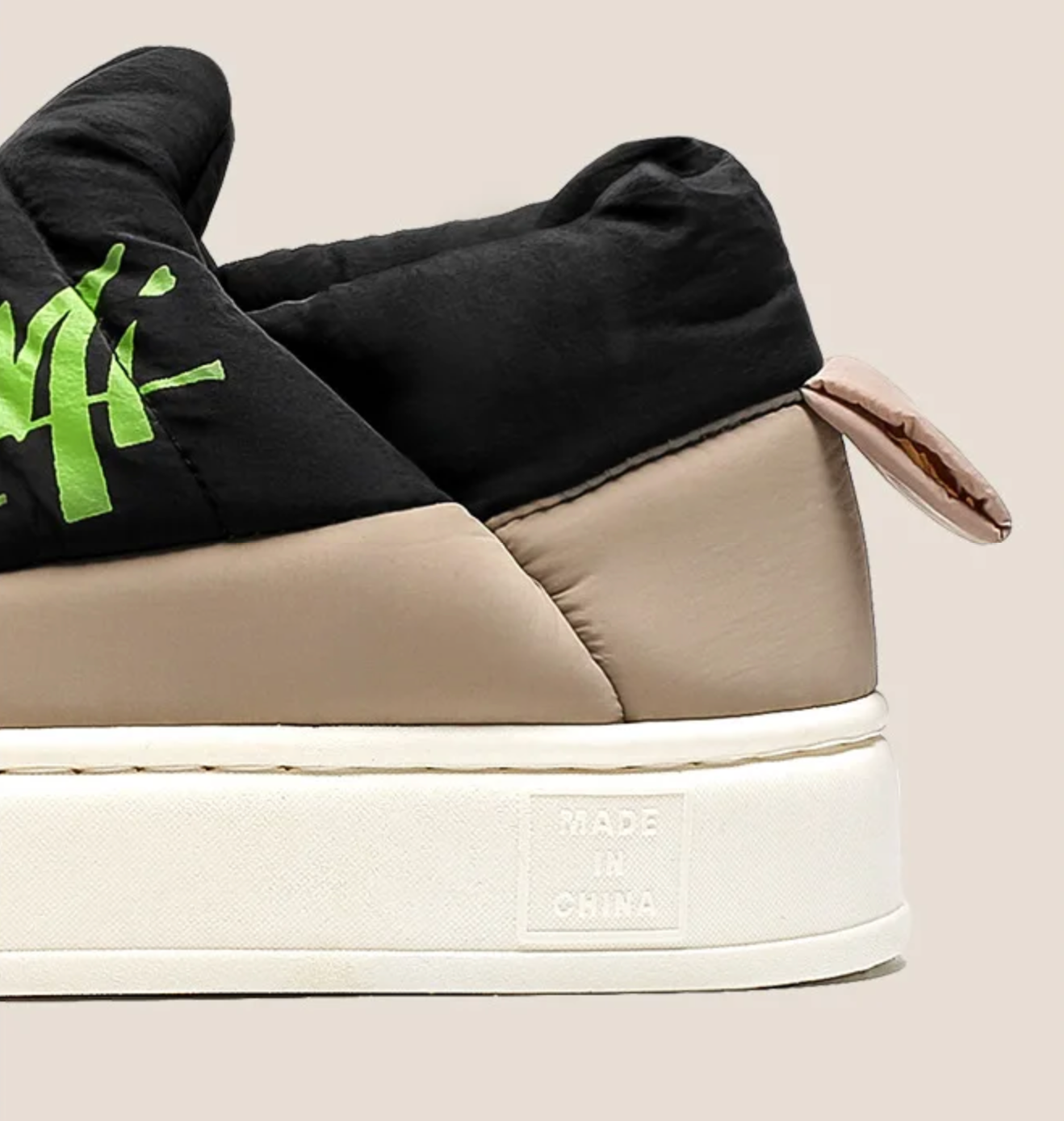 Slip-On Plateauschuhe mit hoher Sohle